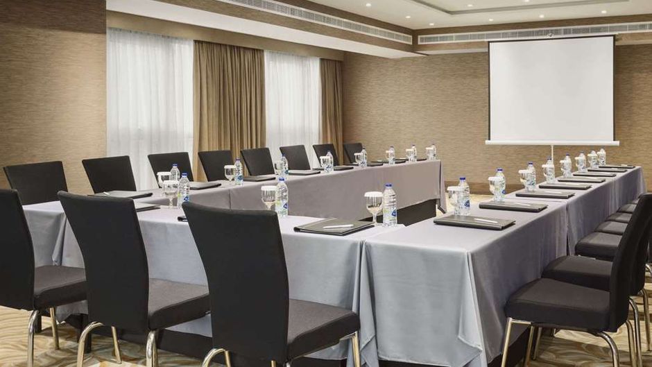 Hawthorn Suites Abu Dhabi City Center Meeting
