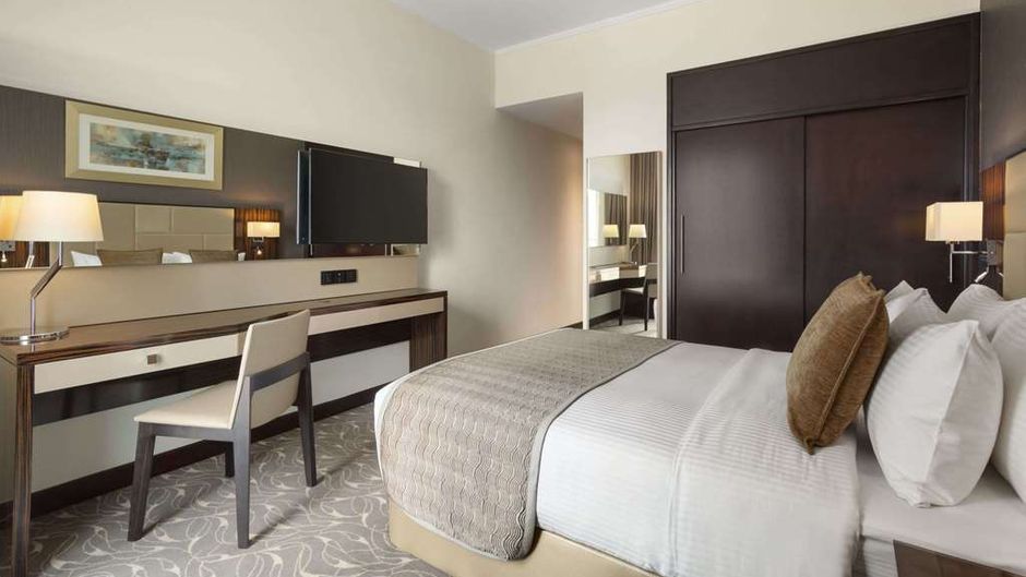 Hawthorn Suites Abu Dhabi City Center Room