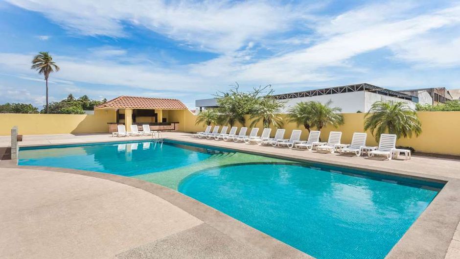 Baymont Inn & Suites Lazaro Cardenas Pool
