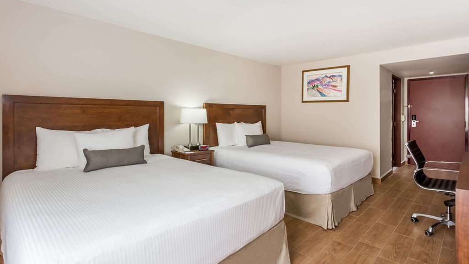 Baymont Inn & Suites Lazaro Cardenas Room