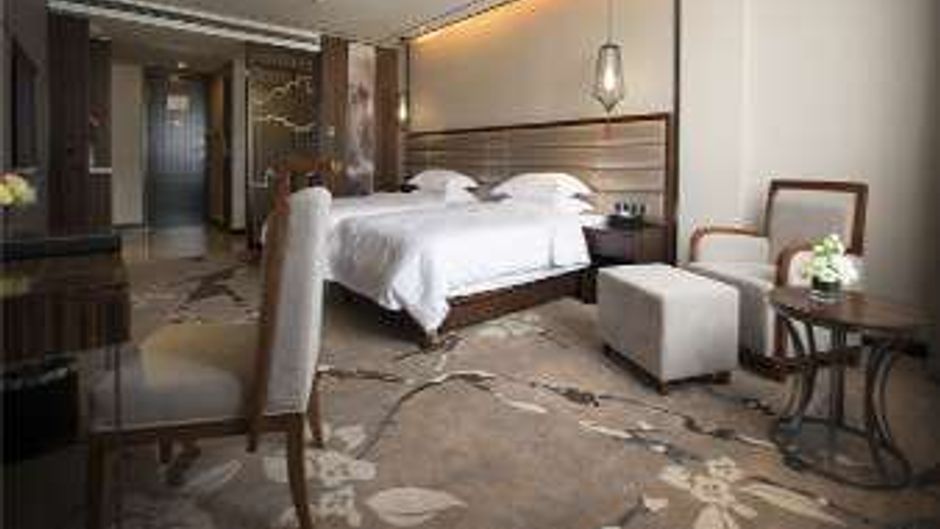 Days Hotel Guilin Room