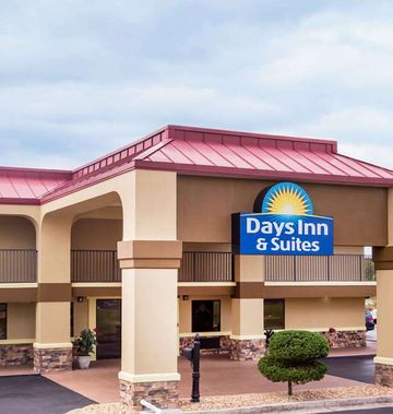 Days Inn & Suites Warner Robins