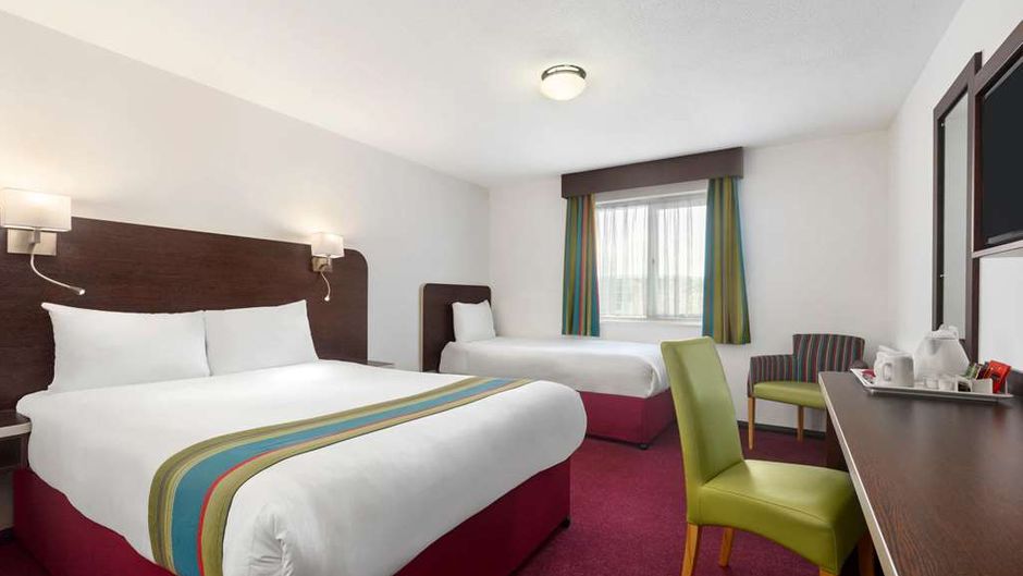Ramada London South Mimms M25 Room