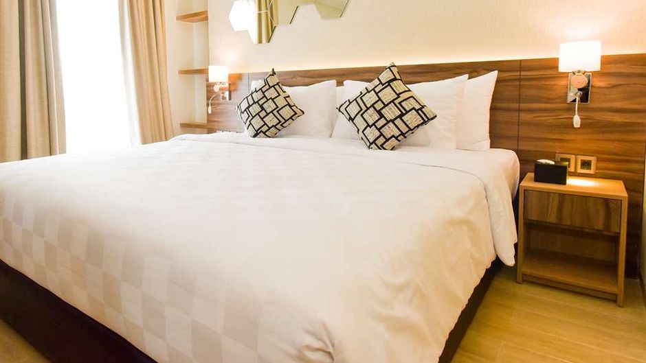 Golden Tulip Essential Tangerang Room