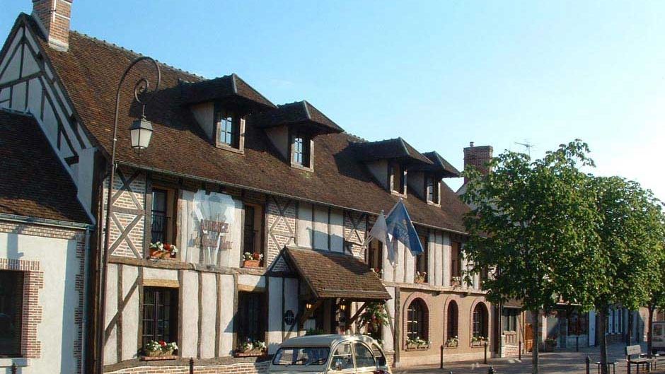 Auberge Du Cheval Blanc Exterior