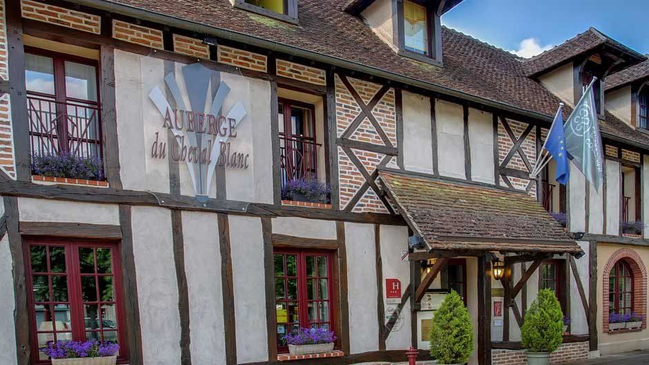 Auberge Du Cheval Blanc Exterior