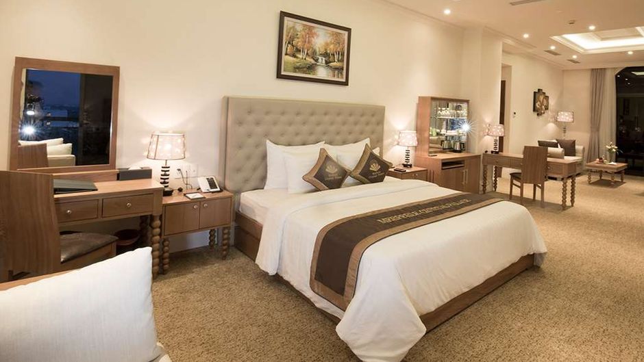 Crystal Palace Hotel Room