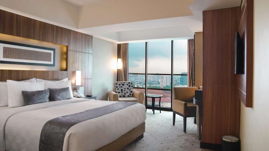 Best Western Premier La Grande Hotel Room