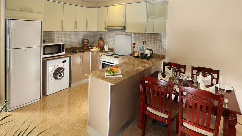 Best Western Plus Salmiya Suite