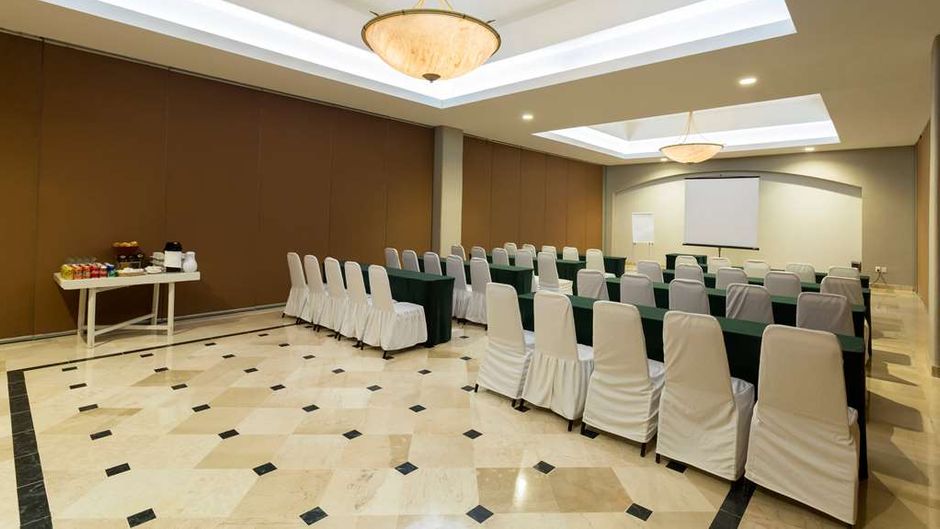 DoubleTree by Hilton Hotel Veracruz Meeting