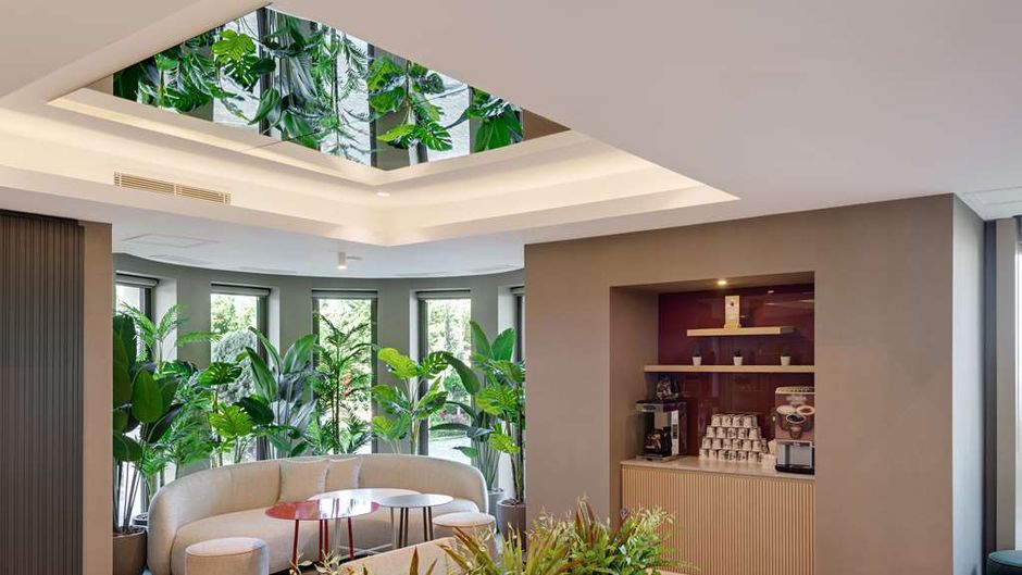 DoubleTree by Hilton Hotel Van Lobby