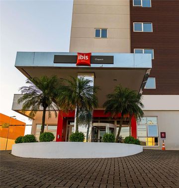 Ibis Chapeco