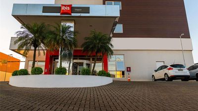 Ibis Chapeco