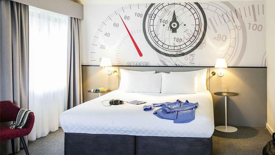 Mercure Dartford Brands Hatch Hotel Room