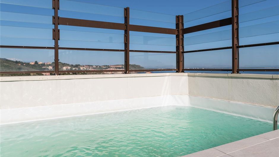 Ibis Styles Collioure Port Vendres Pool