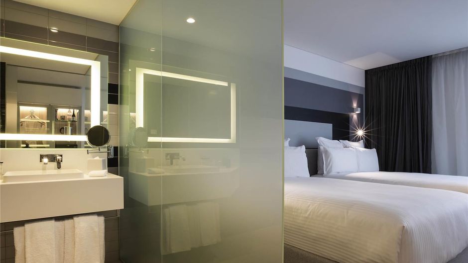 Pullman Sydney Airport Hotel Room