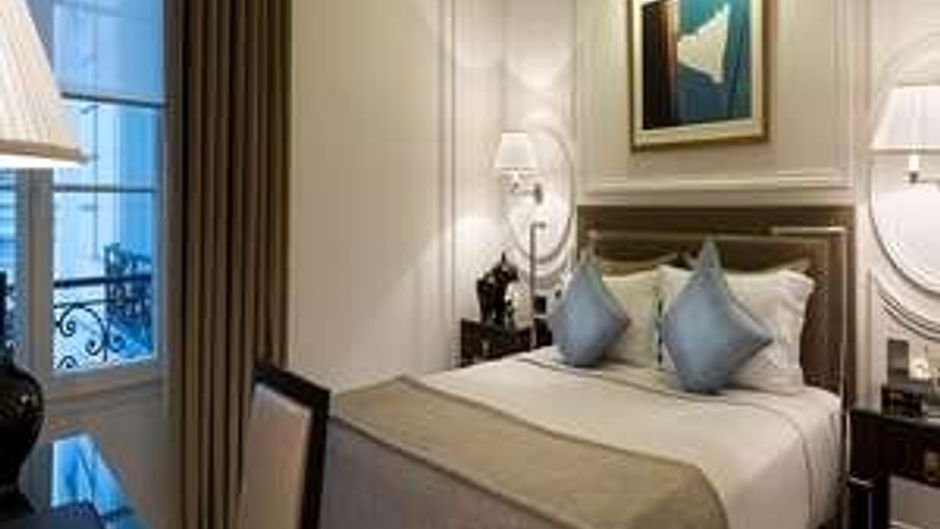 Hotel Francois 1er Room