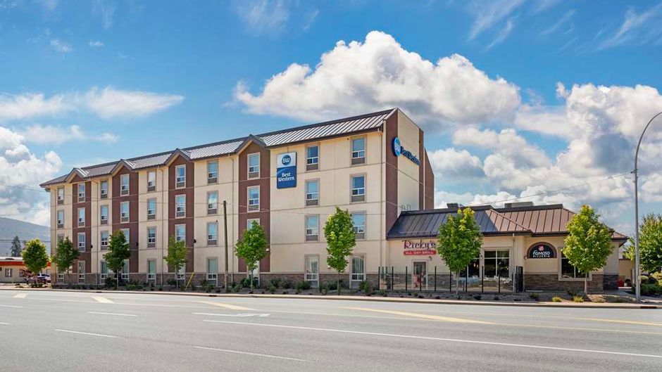 Best Western Pacific Inn Exterior
