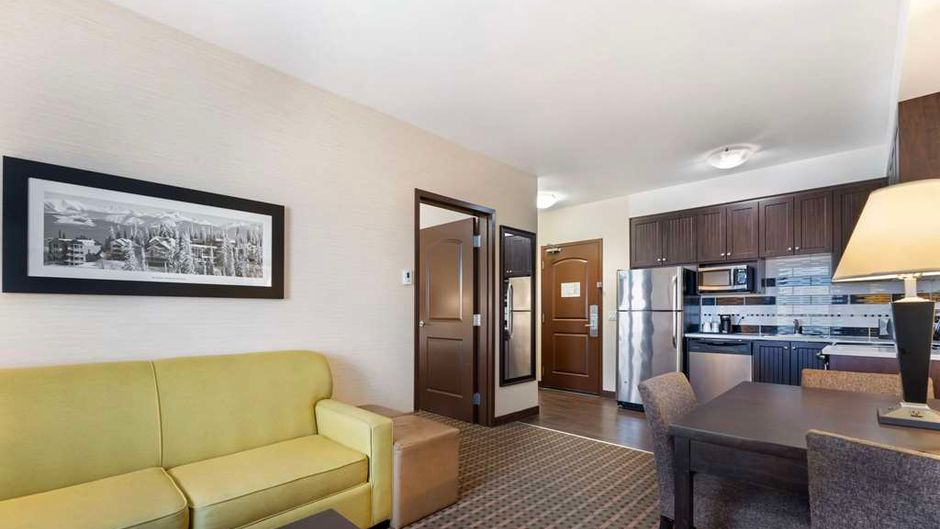 Best Western Pacific Inn Room