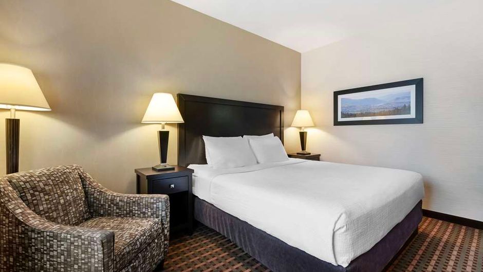 Best Western Pacific Inn Room