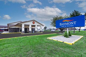 Baymont Inn & Suites Perrysburg