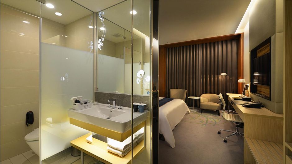 Golden Tulip Glory Fine Hotel Room