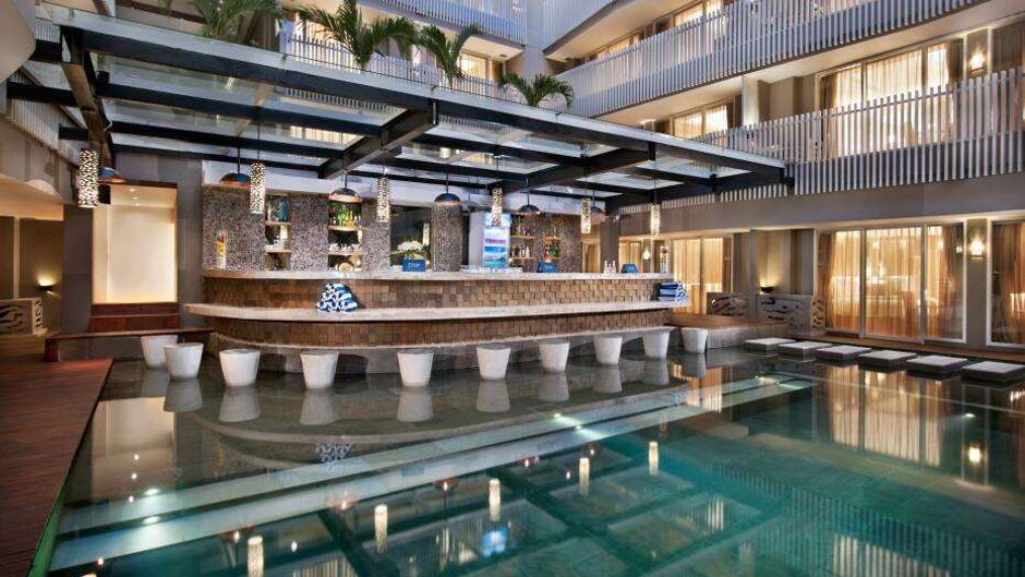 Ramada by Wyndham Bali Sunset Road Kuta Restaurant