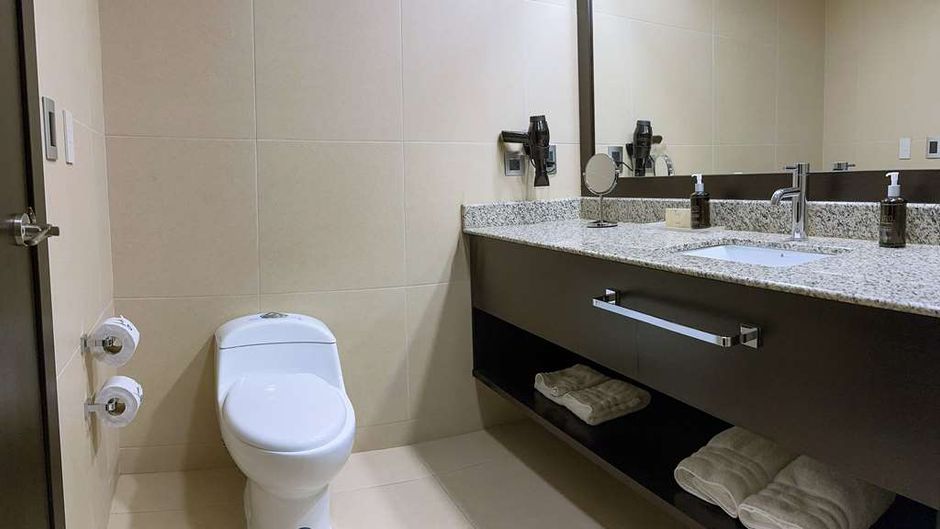 Wyndham Quito Airport Room