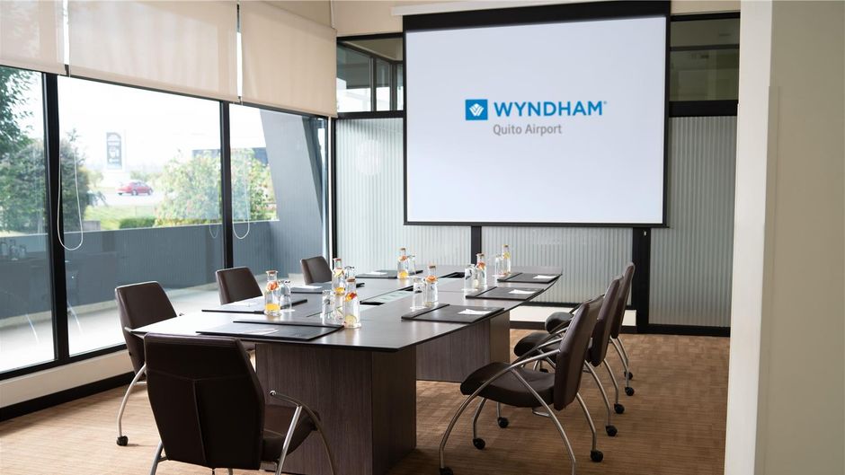 Wyndham Quito Airport Meeting