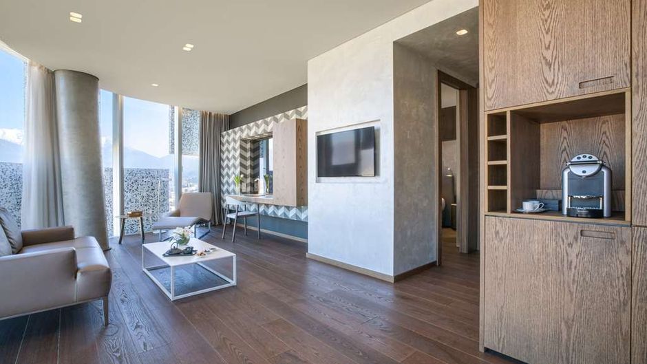 Maritim Hotel Plaza Tirana Suite