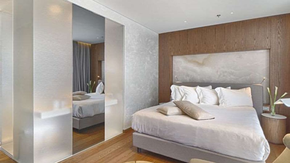 Maritim Hotel Plaza Tirana Room