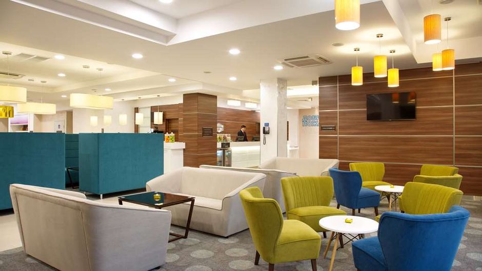 Hampton by Hilton Nizhny Novgorod Lobby