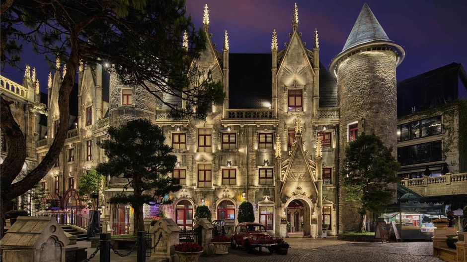 Mercure DaNang French Village Bana Hills Exterior