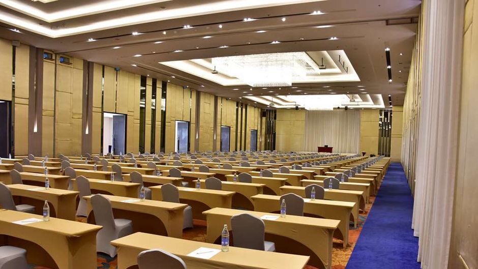 Best Western Plus Wanda Grand Hotel Ballroom