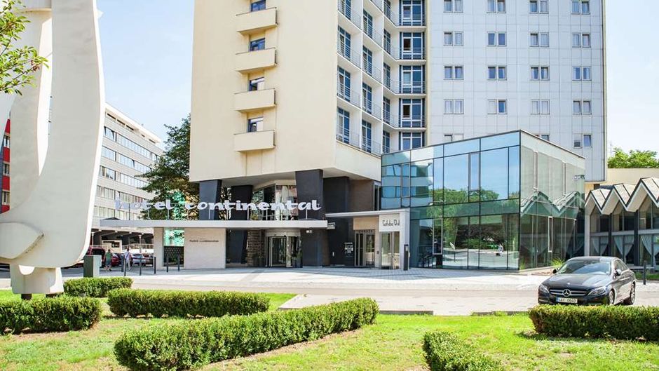 Continental Hotel Exterior