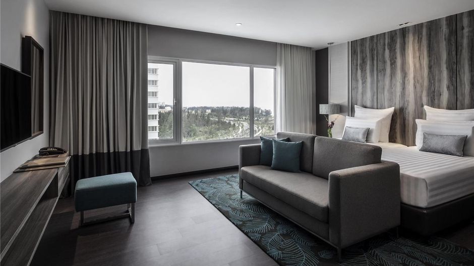 Pullman Miri Waterfront Room