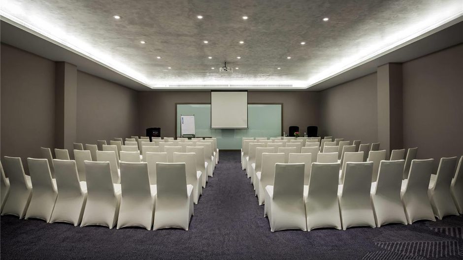 Pullman Miri Waterfront Meeting