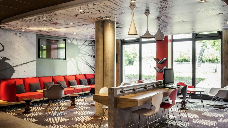 Ibis Saint Quentin en Yvelines Velodrome Other