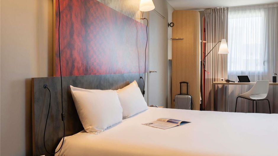Ibis Saint Quentin en Yvelines Velodrome Room