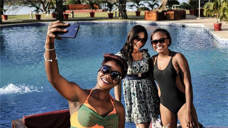 Pullman Lubumbashi Grand Karavia Hotel Pool