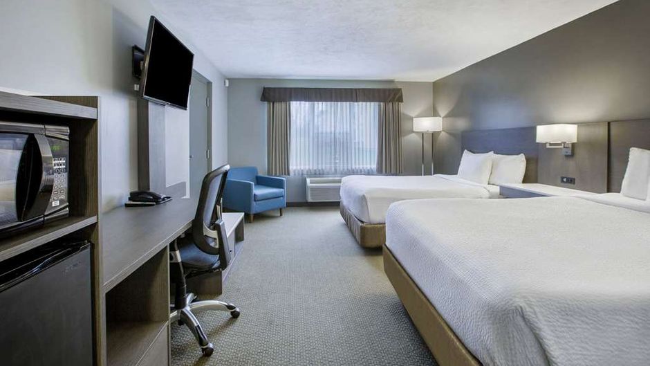 Days Inn & Suites Moncton Room