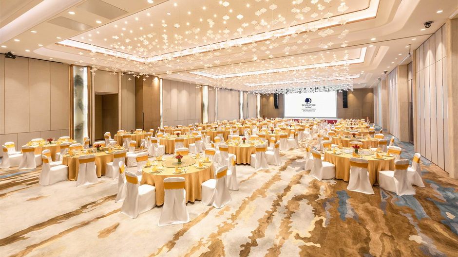 DoubleTree by Hilton Shenzhen Longhua Meeting
