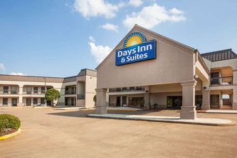 Days Inn & Suites Tyler