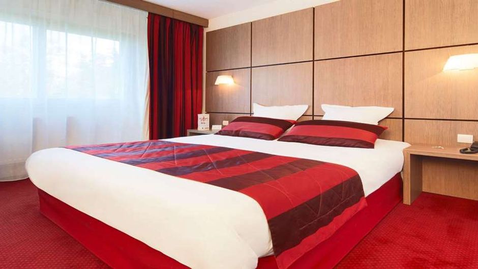 Kyriad Grenoble Centre Room