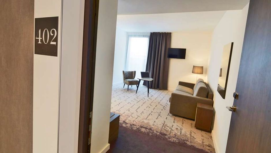 Kyriad Troyes Centre Suite