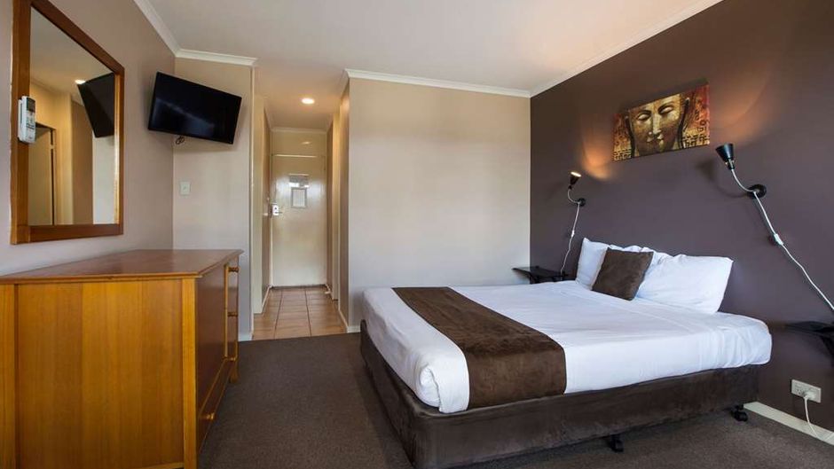 Burvale Hotel Room