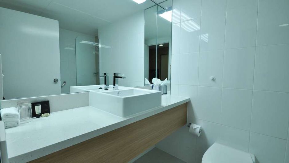 Pacific Hotel Cairns Room