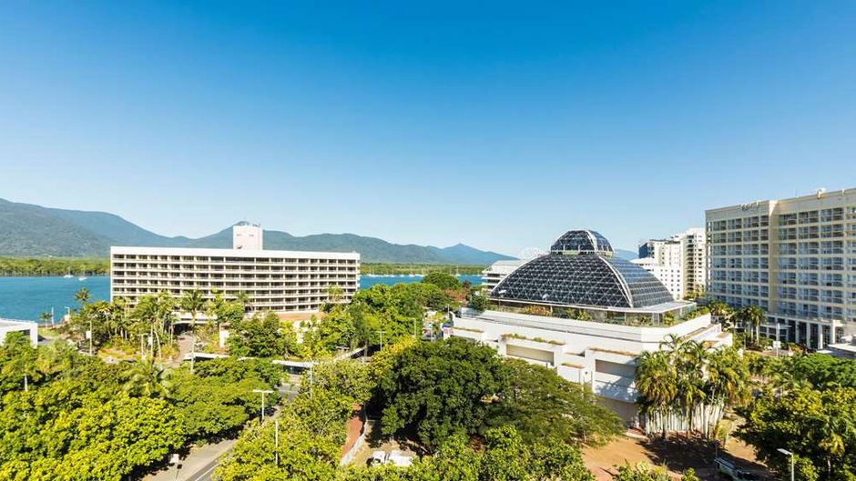 Pacific Hotel Cairns Room