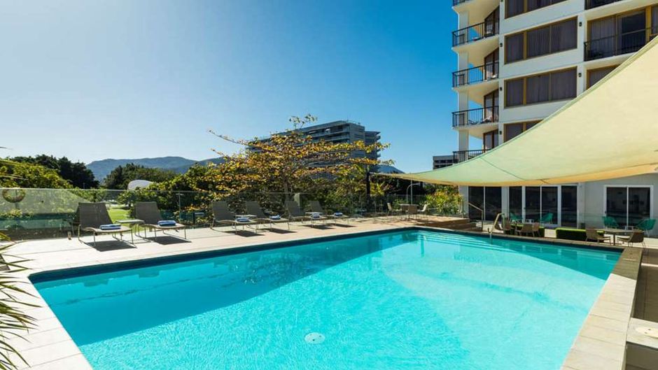 Pacific Hotel Cairns Pool