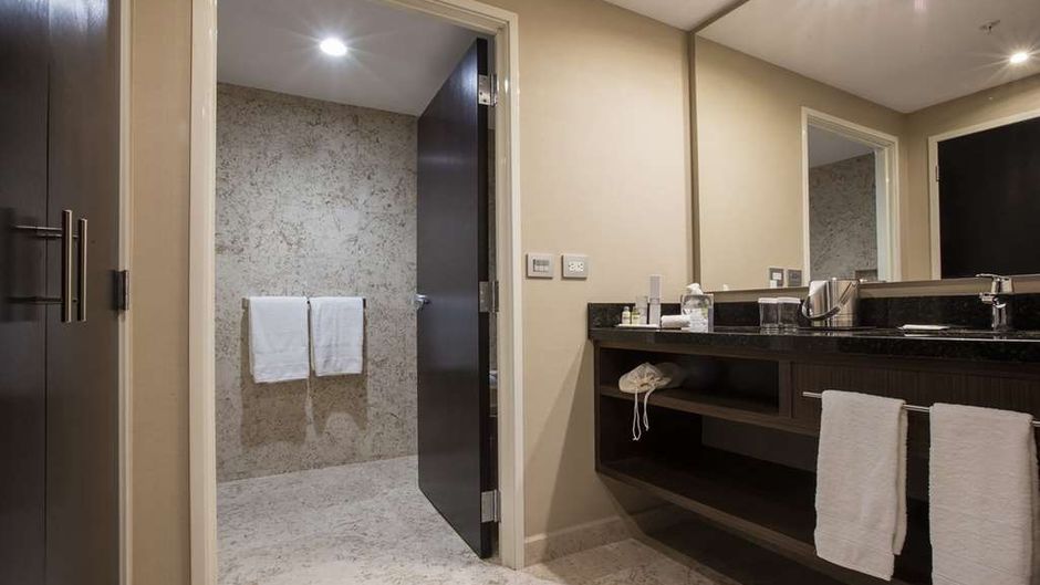 Krystal Urban Aeeropuerto Suite
